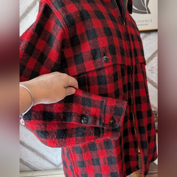 Red and Black Plaid Farm Jacket - Picture 3 of 7